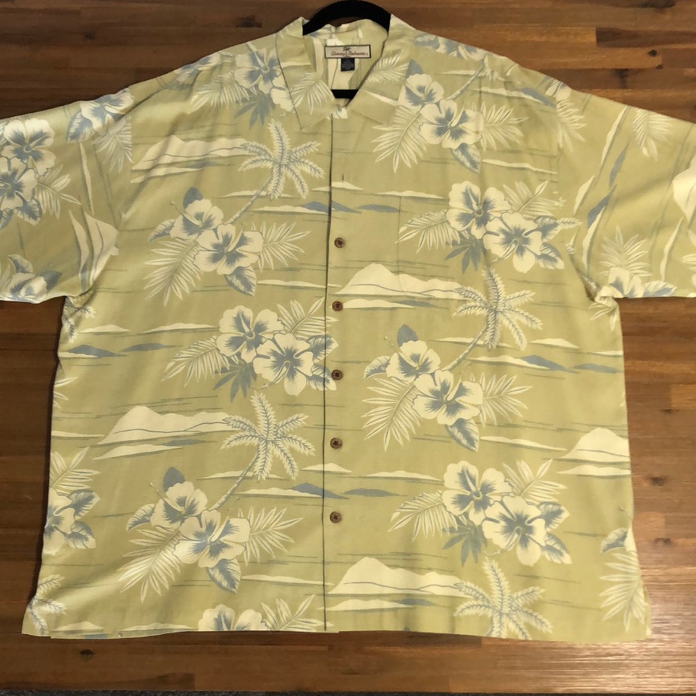 Tommy Bahama XXL silk button up aloha print